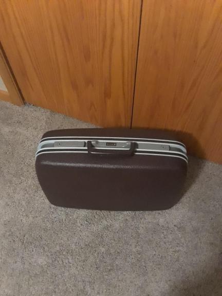 Samsonite Suitcase for sale in Stanwood IA