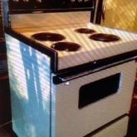 Electric kitchen range stove for sale in Decatur IN by Garage Sale Showcase member Delta900, posted 07/14/2018