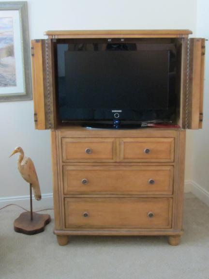 Armoire\TV Cabinet