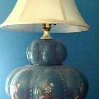 Decorator Bedroom Lamp for sale in Middletown NY by Garage Sale Showcase member cindyannb7, posted 03/19/2018