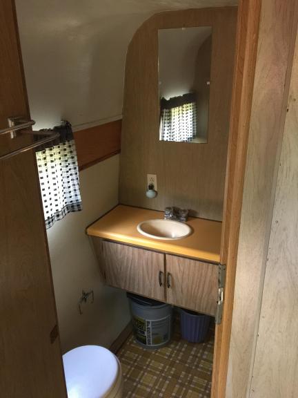 1974 Nomad 16’ Trailer Camper