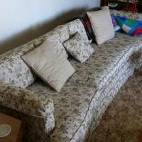 Nice Couch for sale in Findlay OH by Garage Sale Showcase member Somf27, posted 03/01/2018