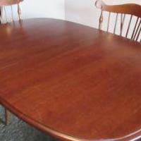 Dining room table for sale in Salamanca NY by Garage Sale Showcase member sassy, posted 08/22/2018