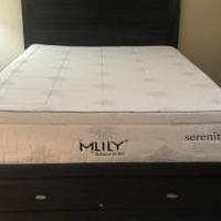 Queen bed for sale in Saint Marys PA by Garage Sale Showcase member 1kasey06, posted 08/30/2018