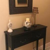 Accent table for sale in Buffalo Grove IL by Garage Sale Showcase member probbq@sbcglobal.net, posted 07/20/2018