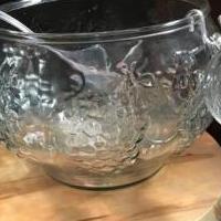 Punch bowl for sale in Beloit WI by Garage Sale Showcase member Grannyma, posted 08/04/2018