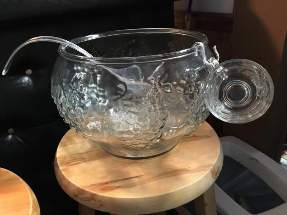 Punch bowl for sale in Beloit WI